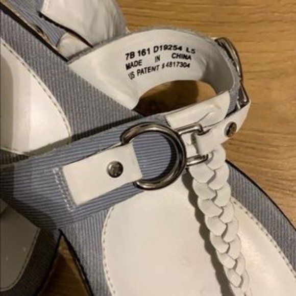 Cole Haan Sandals with Nike Air Technology - Picture 3 of 5